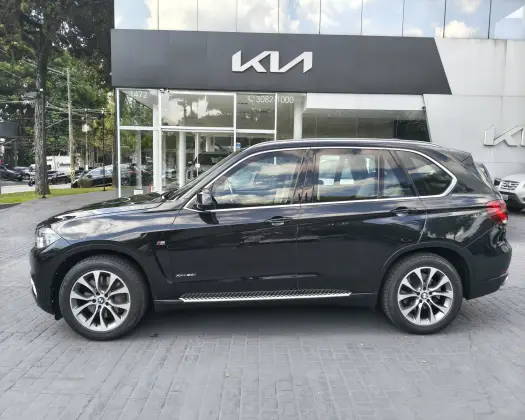BMW X5 4.4 V8 TURBO GASOLINA XDRIVE50I SECURITY AUTOMÁTICO BMW X5 4.4 V8 TURBO GASOLINA XDRIVE50I SECURITY AUTOMÁTICO