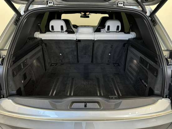 BMW-X5-2021