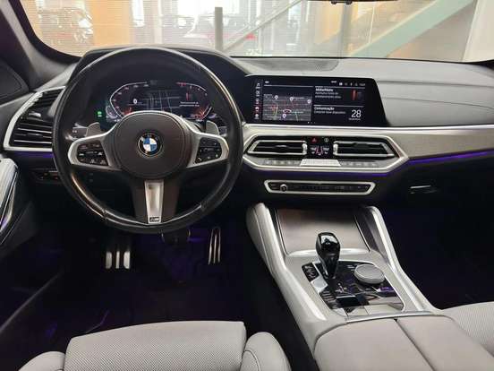 BMW-X6-2022
