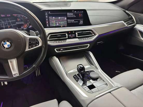 BMW-X6-2022