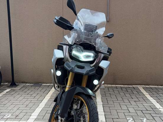 BMW-F 850 GS ADVENTURE PREMIUM BMW-F 850 GS ADVENTURE PREMIUM-2021