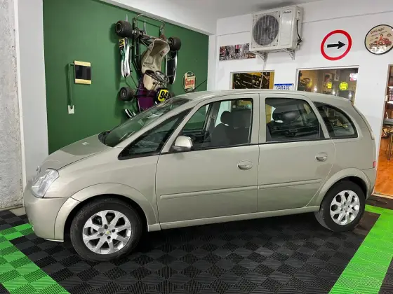 CHEVROLET MERIVA 1.8 MPFI PREMIUM 8V FLEX 4P AUTOMATIZADO CHEVROLET MERIVA 1.8 MPFI PREMIUM 8V FLEX 4P AUTOMATIZADO