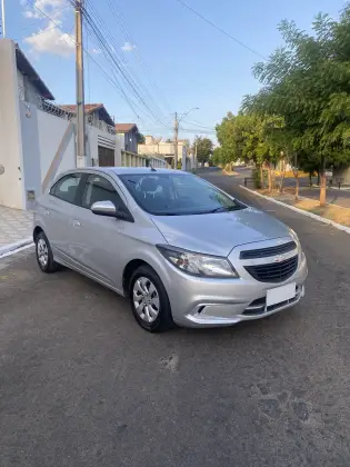 CHEVROLET ONIX 1.0 MPFI JOY 8V FLEX 4P MANUAL CHEVROLET ONIX 1.0 MPFI JOY 8V FLEX 4P MANUAL