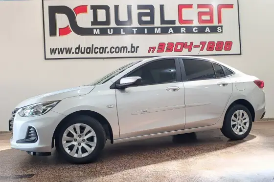 CHEVROLET ONIX 1.0 TURBO FLEX PLUS LT MANUAL CHEVROLET ONIX 1.0 TURBO FLEX PLUS LT MANUAL