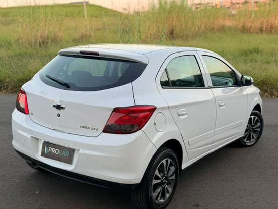 CHEVROLET-ONIX-1.4 MPFI LTZ 8V FLEX 4P AUTOMÁTICO CHEVROLET-ONIX-2015