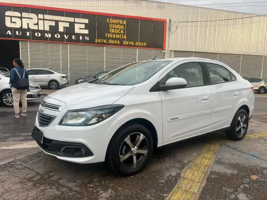 CHEVROLET-PRISMA-2014