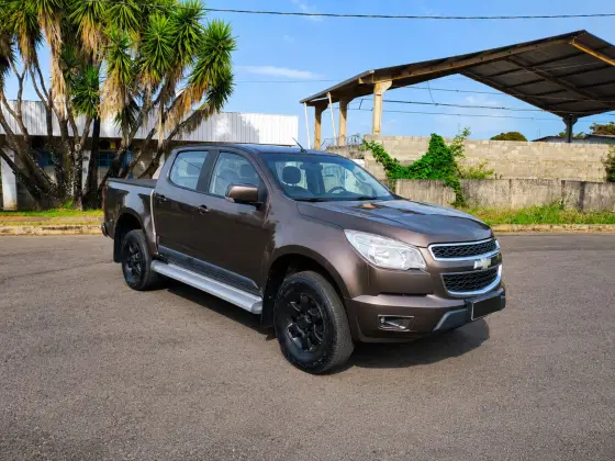 CHEVROLET S10 2.4 LT 4X2 CD 8V FLEX 4P MANUAL CHEVROLET S10 2.4 LT 4X2 CD 8V FLEX 4P MANUAL