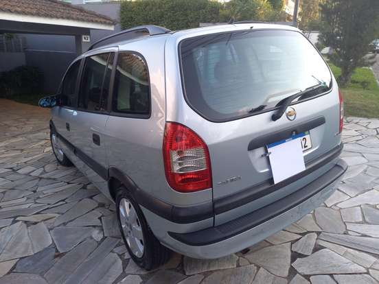CHEVROLET-ZAFIRA-2.0 MPFI EXPRESSION 8V FLEX 4P AUTOMÁTICO CHEVROLET-ZAFIRA-2010