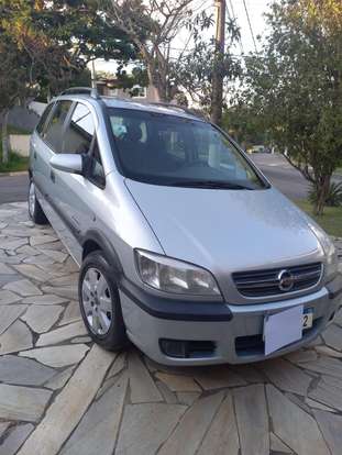 CHEVROLET-ZAFIRA-2010
