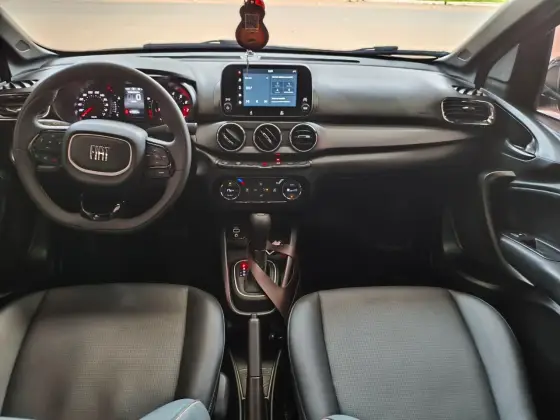 /en/city-ipameri/cate-car-used-car/fiat-argo-2026-13-firefly-flex-trekking-cvt-45977674539140096/-6