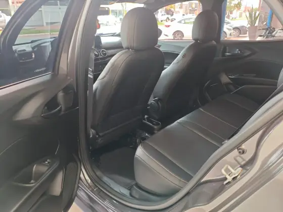 /en/city-ipameri/cate-car-used-car/fiat-argo-2026-13-firefly-flex-trekking-cvt-45977674539140096/-11