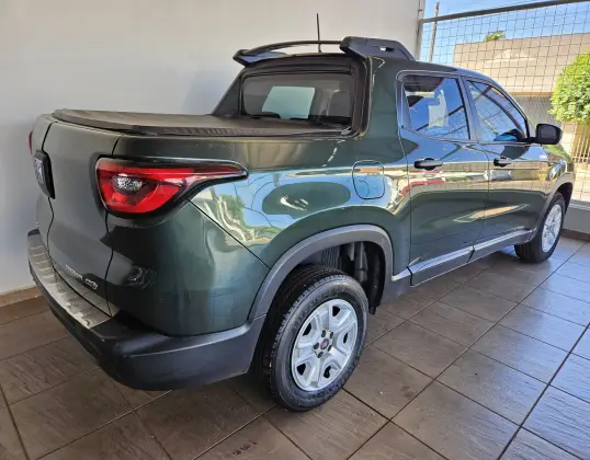 FIAT TORO 1.8 16V EVO FLEX FREEDOM AT6 FIAT TORO 1.8 16V EVO FLEX FREEDOM AT6