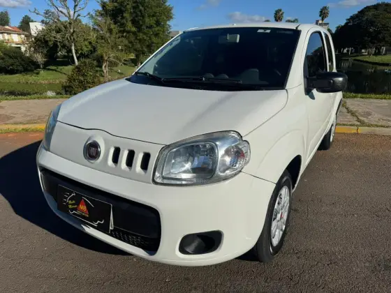FIAT UNO 1.0 EVO VIVACE 8V FLEX 2P MANUAL FIAT UNO 1.0 EVO VIVACE 8V FLEX 2P MANUAL
