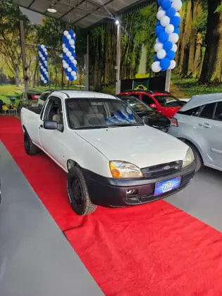 FORD COURIER 1.6 MPI L 8V GASOLINA 2P MANUAL FORD COURIER 1.6 MPI L 8V GASOLINA 2P MANUAL