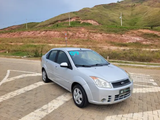 FORD FIESTA 1.0 MPI SEDAN 8V FLEX 4P MANUAL FORD FIESTA 1.0 MPI SEDAN 8V FLEX 4P MANUAL