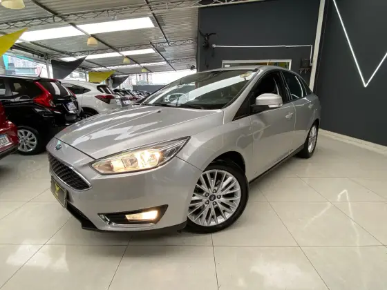 FORD FOCUS 2.0 SE PLUS 16V FLEX 4P POWERSHIFT