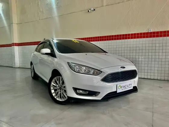FORD FOCUS 2.0 SE SEDAN 16V FLEX 4P POWERSHIFT FORD FOCUS 2.0 SE SEDAN 16V FLEX 4P POWERSHIFT