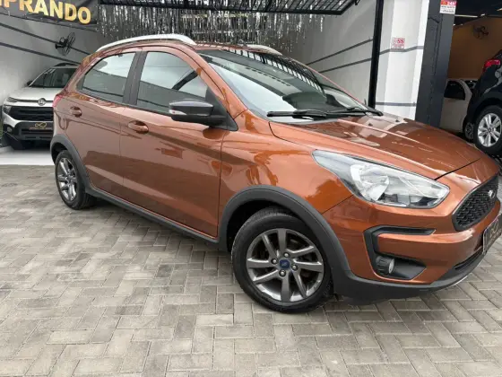 FORD KA 1.5 TI-VCT FLEX FREESTYLE AUTOMÁTICO FORD KA 1.5 TI-VCT FLEX FREESTYLE AUTOMÁTICO