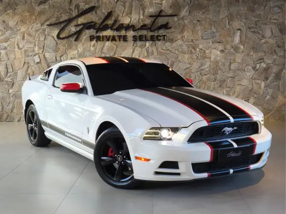 FORD MUSTANG 3.7 V6 GASOLINA AUTOMÁTICO FORD MUSTANG 3.7 V6 GASOLINA AUTOMÁTICO