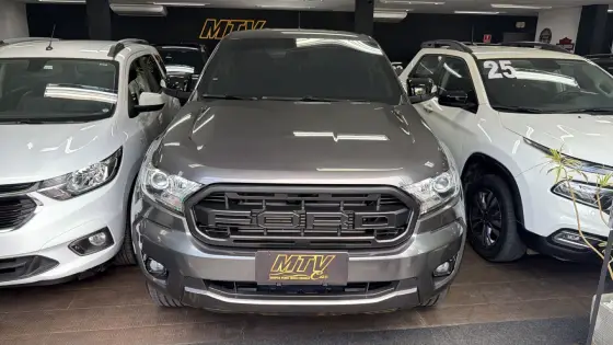 FORD RANGER 3.2 XLT 4X4 CD 20V DIESEL 4P AUTOMÁTICO FORD RANGER 3.2 XLT 4X4 CD 20V DIESEL 4P AUTOMÁTICO