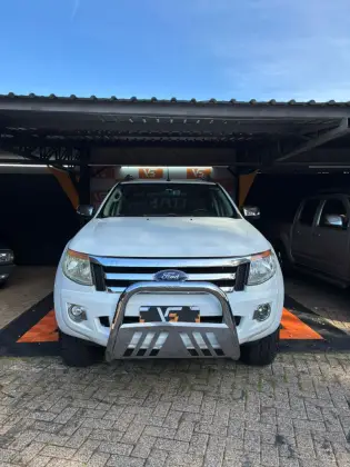 FORD RANGER 3.2 XLT 4X4 CD 20V DIESEL 4P AUTOMÁTICO