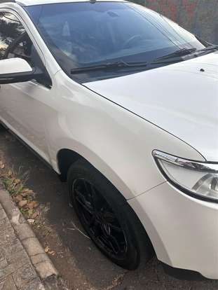FORD-EDGE-2012