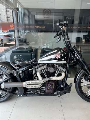 HARLEY-DAVIDSON-SOFTAIL BLACKLINE-2011
