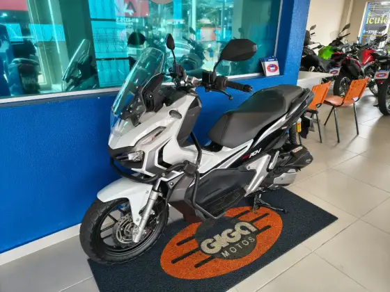 HONDA ADV 