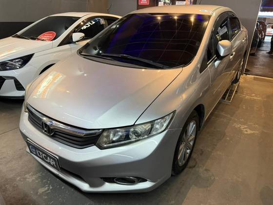 HONDA CIVIC 1.8 LXS 16V FLEX 4P AUTOMÁTICO