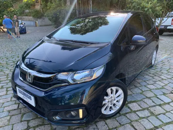 HONDA FIT 1.5 LX 16V FLEX 4P AUTOMÁTICO HONDA FIT 1.5 LX 16V FLEX 4P AUTOMÁTICO