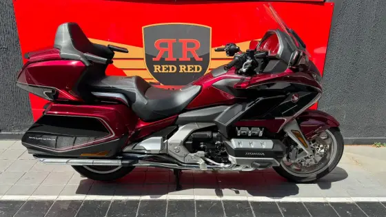 HONDA GL 1800 GOLD WING TOUR 