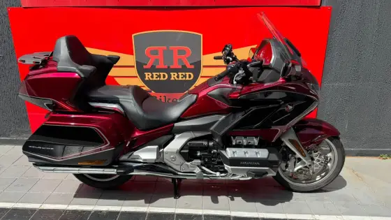 HONDA GL 1800 GOLD WING TOUR 