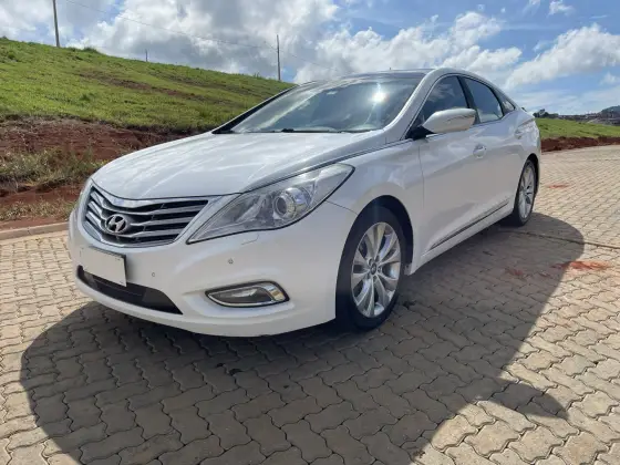 HYUNDAI AZERA 3.0 MPFI GLS V6 24V GASOLINA 4P AUTOMÁTICO HYUNDAI AZERA 3.0 MPFI GLS V6 24V GASOLINA 4P AUTOMÁTICO