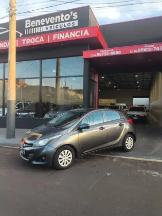 HYUNDAI HB20 1.0 COMFORT 12V FLEX 4P MANUAL HYUNDAI HB20 1.0 COMFORT 12V FLEX 4P MANUAL