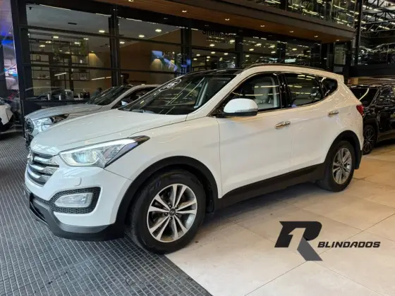 HYUNDAI SANTA FÉ 3.3 MPFI 4X4 7 LUGARES V6 270CV GASOLINA 4P AUTOMÁTICO HYUNDAI SANTA FÉ 3.3 MPFI 4X4 7 LUGARES V6 270CV GASOLINA 4P AUTOMÁTICO