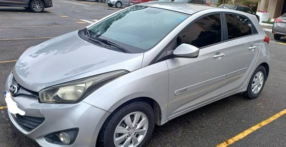 HYUNDAI HB20 1.6 COMFORT PLUS 16V FLEX 4P AUTOMÁTICO