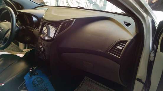 HYUNDAI-HB20S-2016
