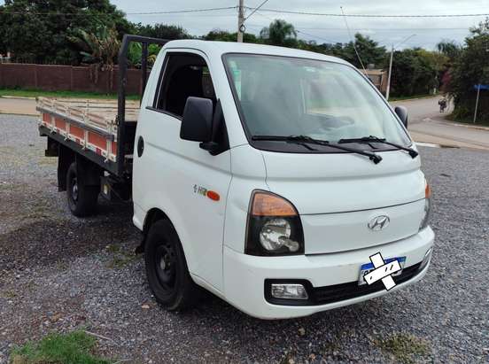 HYUNDAI-HR-2.5 LONGO SEM CAÇAMBA 4X2 16V 130CV TURBO INTERCOOLER DIESEL 2P MANUAL HYUNDAI-HR-2019