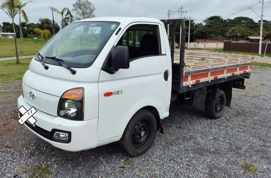 HYUNDAI-HR-2.5 LONGO SEM CAÇAMBA 4X2 16V 130CV TURBO INTERCOOLER DIESEL 2P MANUAL HYUNDAI-HR-2019