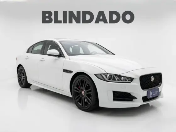JAGUAR XE 2.0 16V SI4 TURBO GASOLINA R-SPORT 4P AUTOMÁTICO JAGUAR XE 2.0 16V SI4 TURBO GASOLINA R-SPORT 4P AUTOMÁTICO