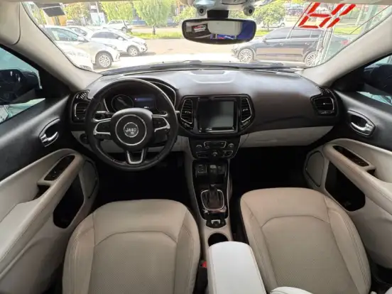 JEEP-COMPASS-2.0 16V FLEX LIMITED AUTOMÁTICO JEEP-COMPASS-2017