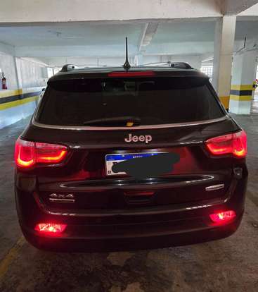 JEEP-COMPASS-2.0 16V DIESEL LONGITUDE 4X4 AUTOMÁTICO JEEP-COMPASS-2018