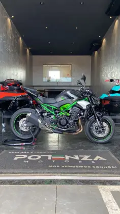 KAWASAKI Z900 KAWASAKI Z900