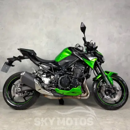 KAWASAKI Z900 KAWASAKI Z900