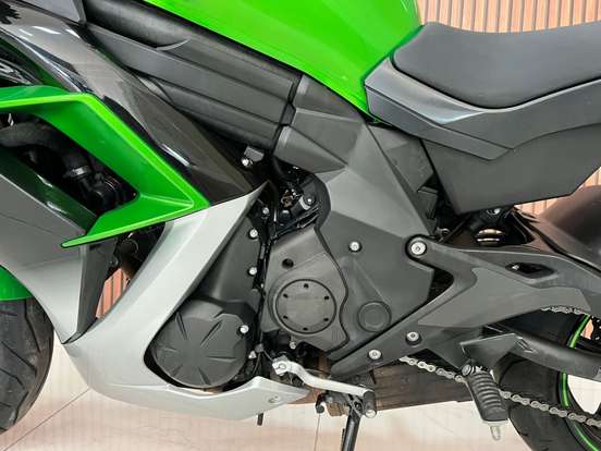 KAWASAKI-NINJA 650 ABS-2016