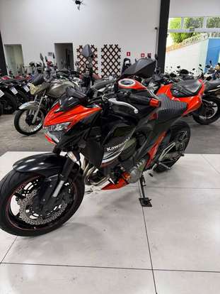 KAWASAKI-Z800-2014