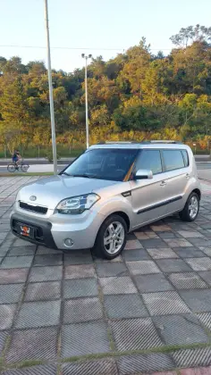 KIA SOUL 1.6 EX 16V GASOLINA 4P AUTOMÁTICO KIA SOUL 1.6 EX 16V GASOLINA 4P AUTOMÁTICO