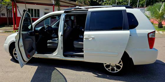 KIA CARNIVAL 3.5 EX V6 24V GASOLINA 4P AUTOMÁTICO