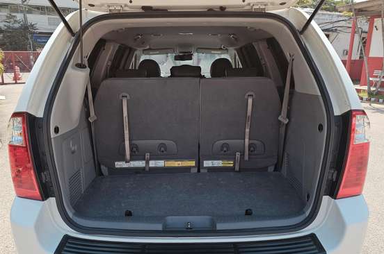 KIA-CARNIVAL-2014