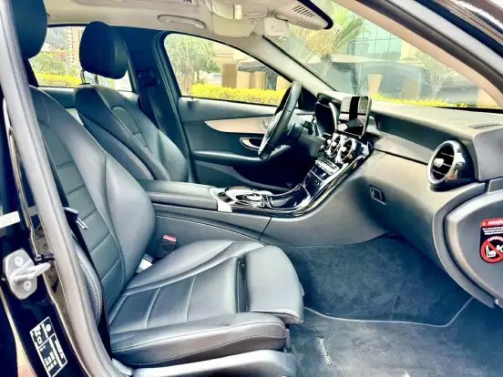 MERCEDES-BENZ-C 200-2019